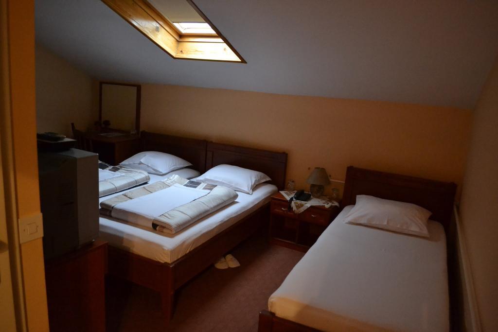 Ada Hotel サラエヴォ 部屋 写真