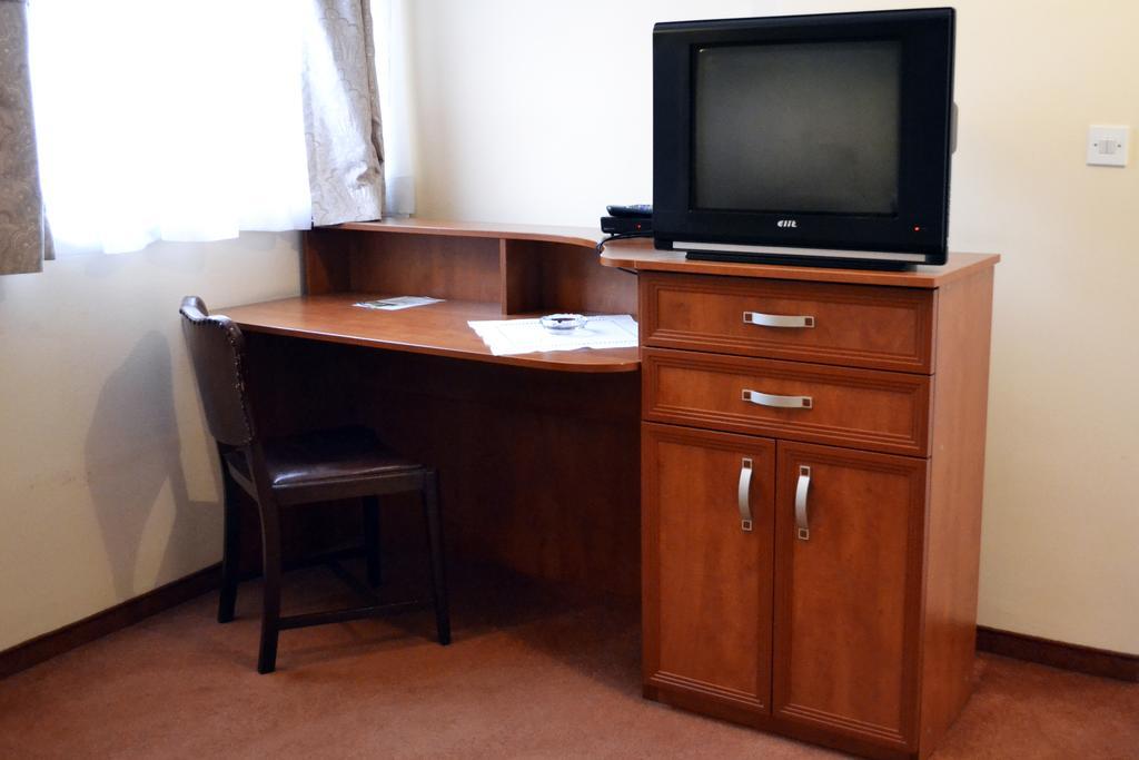 Ada Hotel サラエヴォ エクステリア 写真